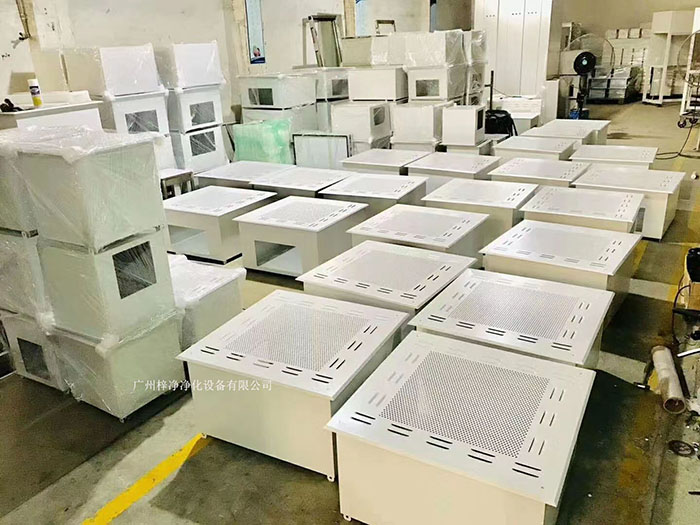 高效送風口通常安裝在潔凈室的天花板或墻壁上，送風面積較大，適用于大面積潔凈室。