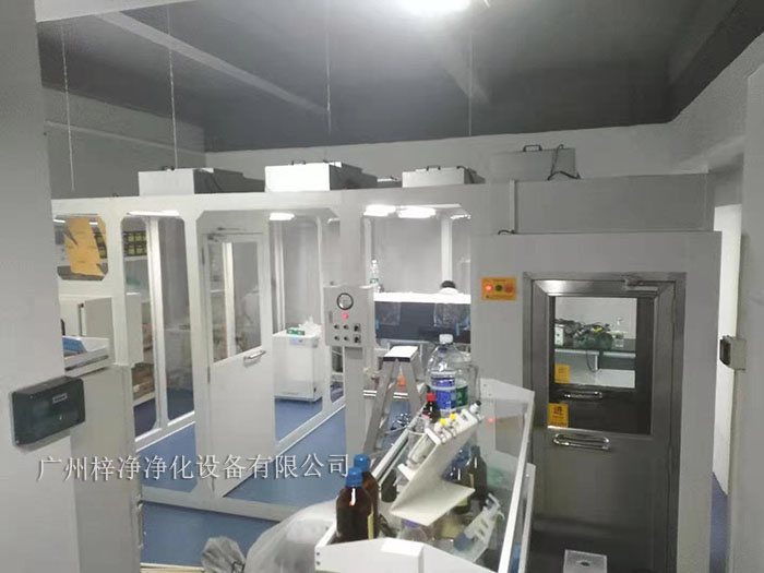風(fēng)淋室、傳遞窗、潔凈棚在半導(dǎo)體行業(yè)無塵室的要求