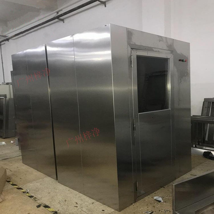 全不銹鋼風(fēng)淋室通道的特點(diǎn)重要性